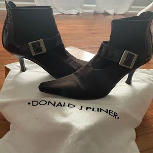 Donald J Pliner Brown Heels